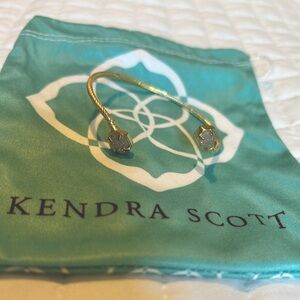 Kendra Scott bracelet